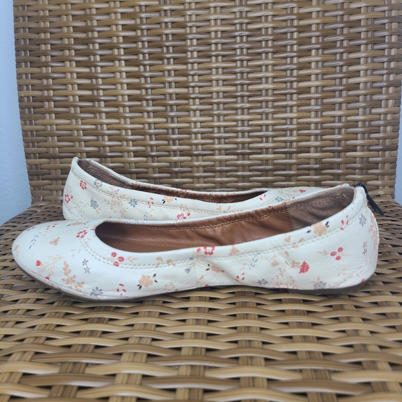 Lucky Brand Eikia Shoes Ballet Flats Floral Cream Soft Leather Size 7 - Picture 7 of 12
